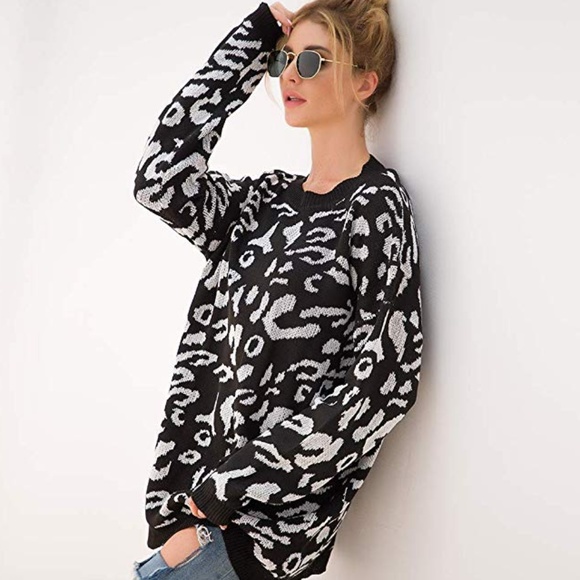 Sweaters - Leopard Print Long Sleeve Crew Neck Sweater